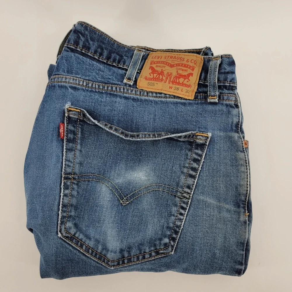 Levis 505 Regular Fit‎ Straight Leg Jeans Mens 38x32 Blue Denim Actual 37x30